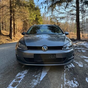 Volkswagen Golf - 2