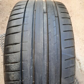 Michelin Pilot SPORT 4 235/40 ZR18 95Y - 2