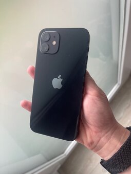 iPhone 12 čierny - 2