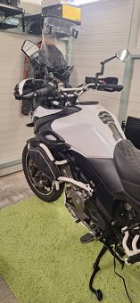 Suzuki V strom 650 - 2