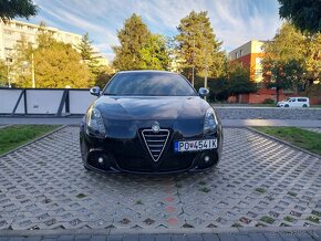 Alfa Romeo Giulietta 1.4T MultiAir Distinctive  čierna - 2