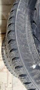 Predám zimné pneumatiky s hrotmi 225/55 R 17 - 2