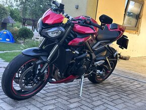 Triumph Street Triple 765 RS - 2