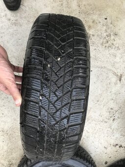 Predám zimné gumy 195/65r15 - 2