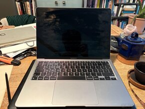 MacBook Air M1 256GB SSD 8GB RAM - 2