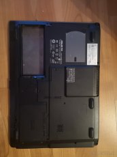 Asus F5R plasty - 2