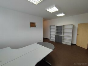 Kancelárie, administratívne priestory / 82m2 / - Bytča - 2