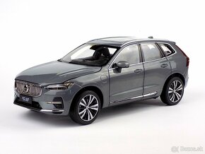 VOLVO XC 60 - 1:18 PAUDI - 2