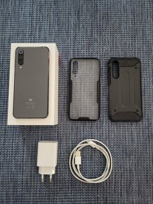 Xiaomi Mi 9 SE Piano Black 128GB - 2