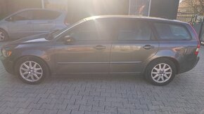 Volvo V50 - 2