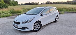 Kia Ceed SW 2013 1.4 benzin M6 - 2