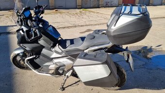 Predám Honda X-ADV 750 2022 - 2