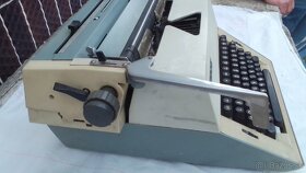 Písací stroj robotrom 20 - 2