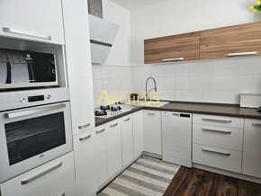 3 IZBOVÝ BYT S BALKÓNOM NA PREDAJ, 70 M2, HUMENNÉ - 2