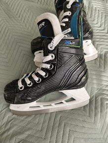 Bauer XLP YOUTH 10 (velkost 28) - 2