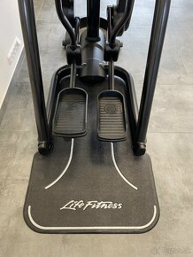 Life Fitness Discover SE3HD Flex stridder-black edition - 2