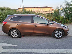 KIA CeeD SW 2017 benzín 1.6 99kW, Gold Edition - 2