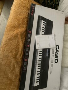 Casio CTX700 - 2