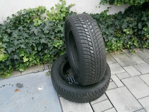 Predám 2x celoročné s vločkou pneu Nexen 215/65 R16 98HXL - 2