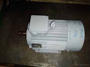 Predam 3kw elektromotor. - 2