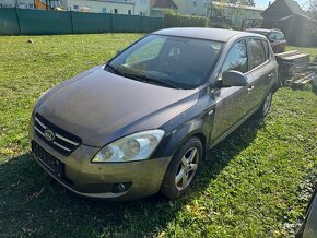 Diely Kia CEED 1.4 ( 2007) - 2