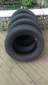 Pneu Vredestein Wintrac zimné 215/60 R16, málo jazdené - 2