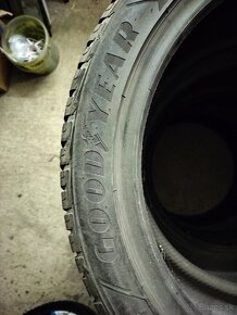 Goodyear zimné 235/45 r18 - 2