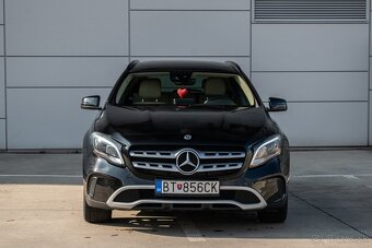 Mercedes-Benz GLA 200 d A/T - 2