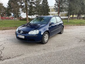 Volkswagen golf V 1,6 75kw - 2