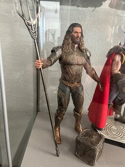 HOT TOYS AQUAMAN - 2