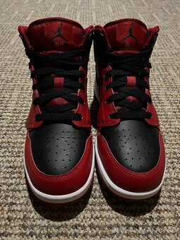 Nike Air Jordan 1 Mid "Reversed Bred GS", velikost 38,5 - 2