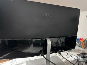 AOC   LED MONITOR 31,5 - 2