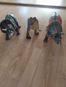 Predám dinosaury - 2