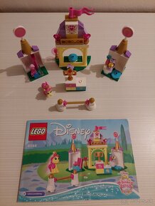 LEGO Disney Princess 41144 Podkovka v kráľovských stajniach - 2