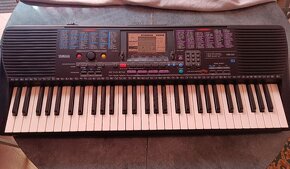 Predám Yamaha psr 220 top stav  - 2