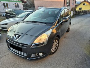 Peugeot 5008 2.0L HDi automat 7 miestne - 2