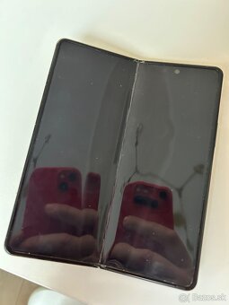 Samsugn Galaxy Fold 3, rozbity displej - 2