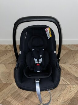 Maxi Cosi CabrioFix Essential Black - 2