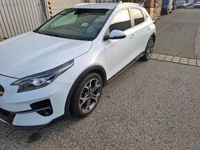 Predám Kia Xceed 12/2019 , 1.4T-GDi , Platinum , AT7 103kw - 2