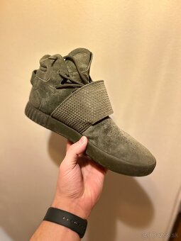 Adidas Tubular - 2