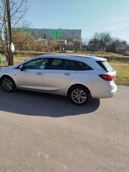 OPEL Astra Sports Tourer - 2