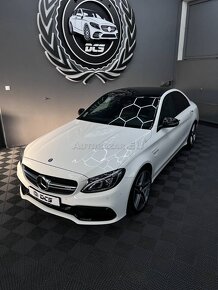 Mercedes Benz C63 AMG - 2