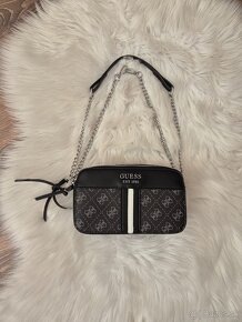 kabelka Guess crossbody čierna - 2