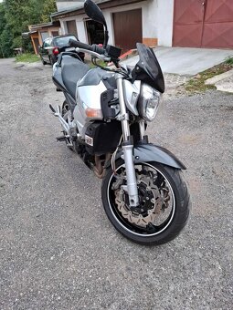 Suzuki gsr600 - 2