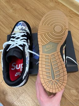 Nike SB dunk low Supreme Rammellzee - 2