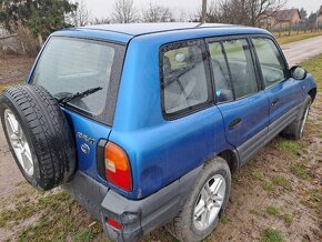 Predám toyota rav4 2.0b 94kw - 2