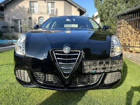 Alfa Romeo GIULIETTA - 2