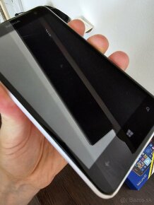 Nokia Lumia 625 - 2