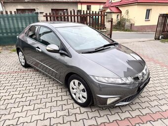 Honda Civic 1.8i 103kW 2010 150478km Comfort - 2