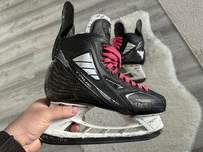 True custom skates - 2